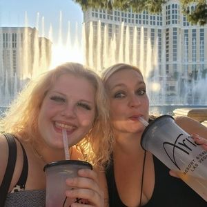 Meet your Posher, Desiree